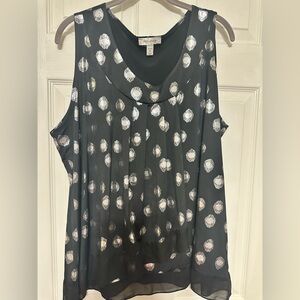 Dressbarn Black with silver sleeveless blouse